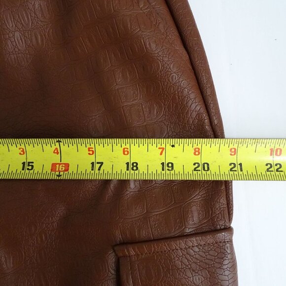 Fashion Nova Brown Faux Leather Croc Pattern Cargo Jogger Pants Women Size L - Picture 10 of 12
